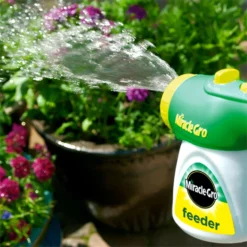 Miracle-Gro Soluble Feeder -Garden Care Shop 12838275 1224832979331002