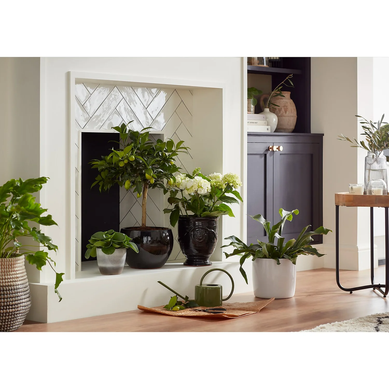 Hampton Moon Ceramic Pot - 14cm 5 Hampton Moon Ceramic Pot - 14cm - Image 3