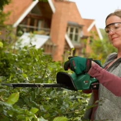 Bosch EasyHedgeCut 18-45 Hedge Trimmer -Garden Care Shop 13496928 1224961768913606